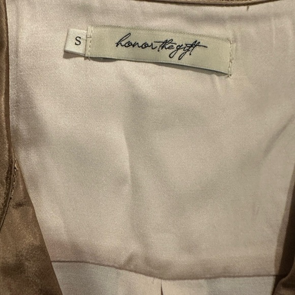 Honor The Gift Beige Button- silk Down Shirt with Embroidered Detail NWT Size S - Picture 2 of 6
